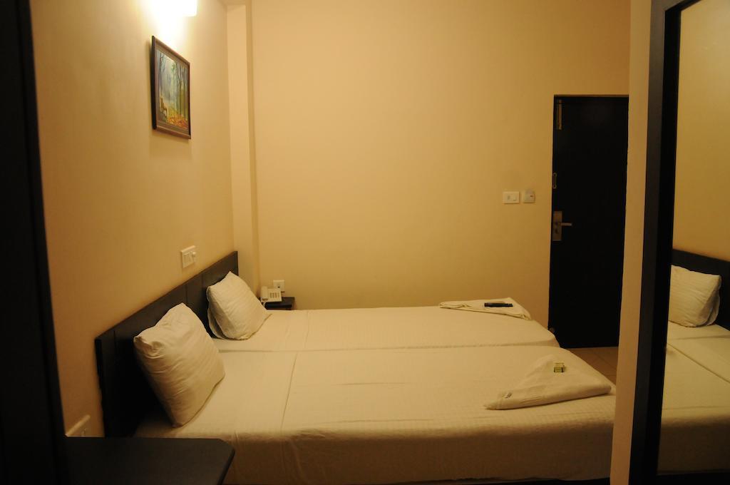 Hotel Sri Krishna Residency Удипи Номер фото