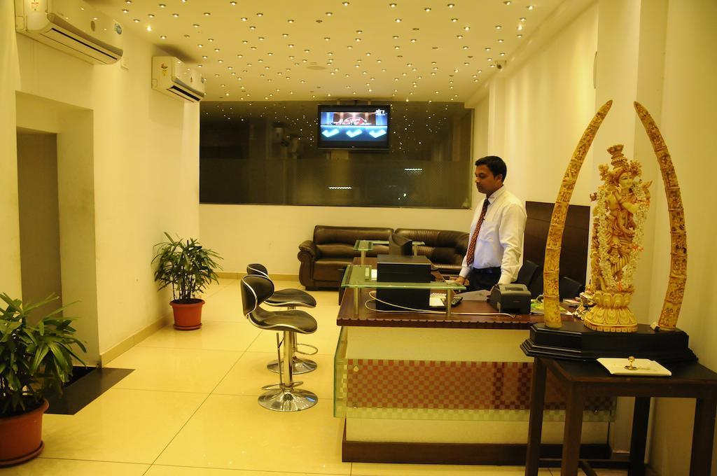 Hotel Sri Krishna Residency Удипи Экстерьер фото