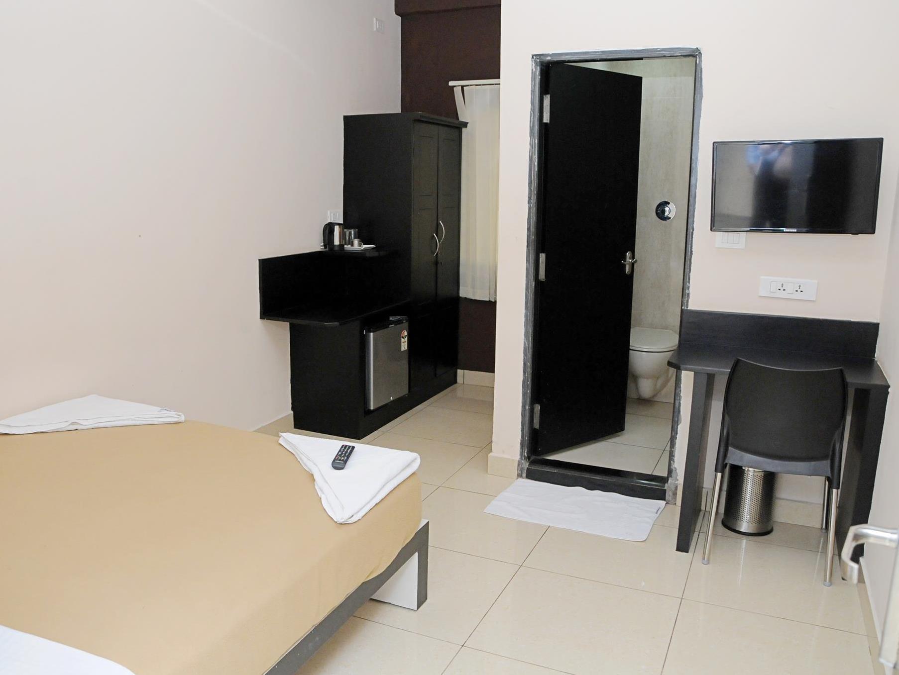 Hotel Sri Krishna Residency Удипи Экстерьер фото